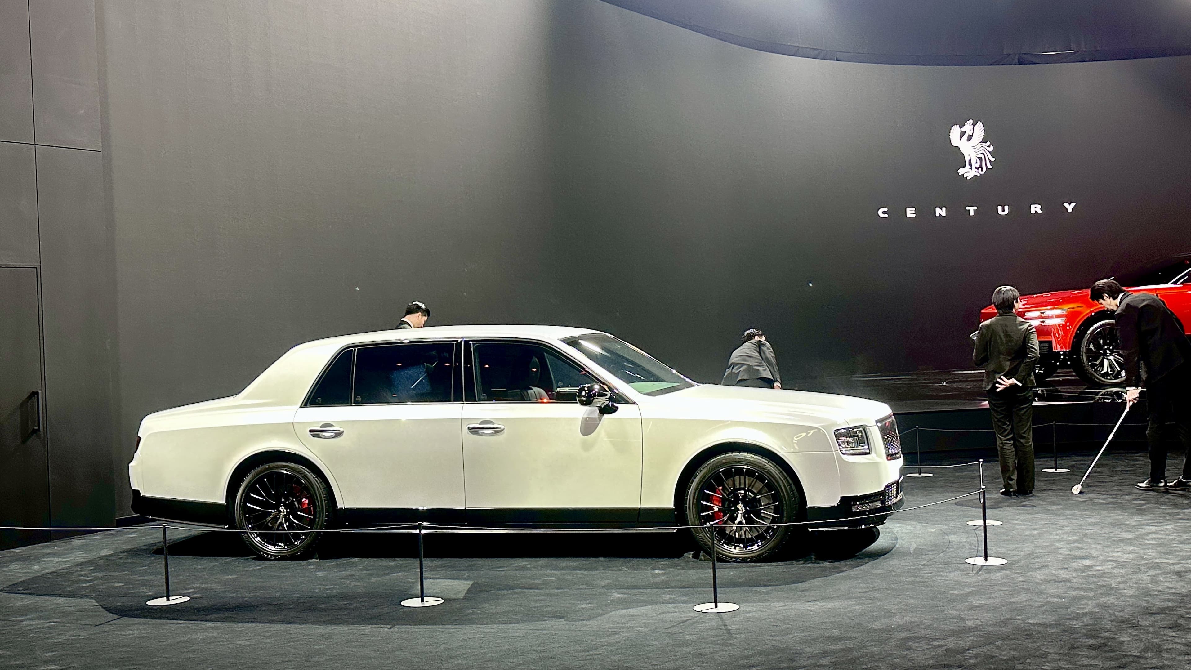 [Advertorial] Memulai dari Industri Kecil Mesin Tenun, Memimpin Dengan Mobil Sultan Century